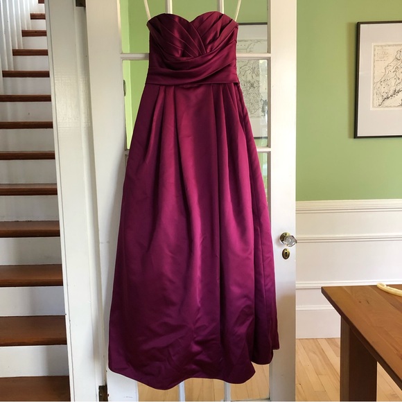 Formal Dress - Picture 1 of 7